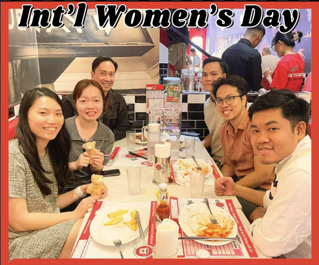 International WOMEN's DAY

Ngày Phụ Nữ tại Eddie's